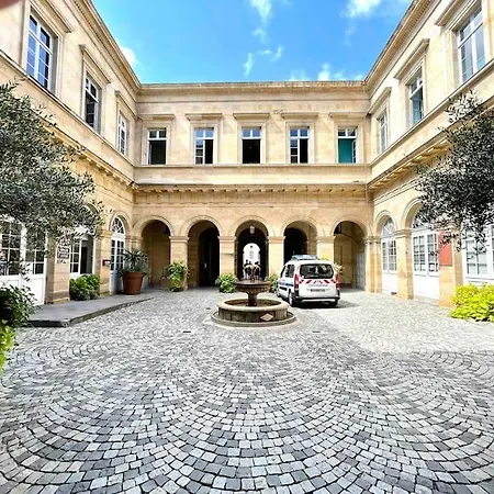 La Maison Des Cours - Wifi - Centre *