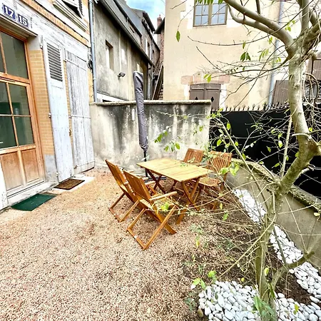 Apartamento La Maison Des Cours - Wifi - Centre Moulins (Allier)